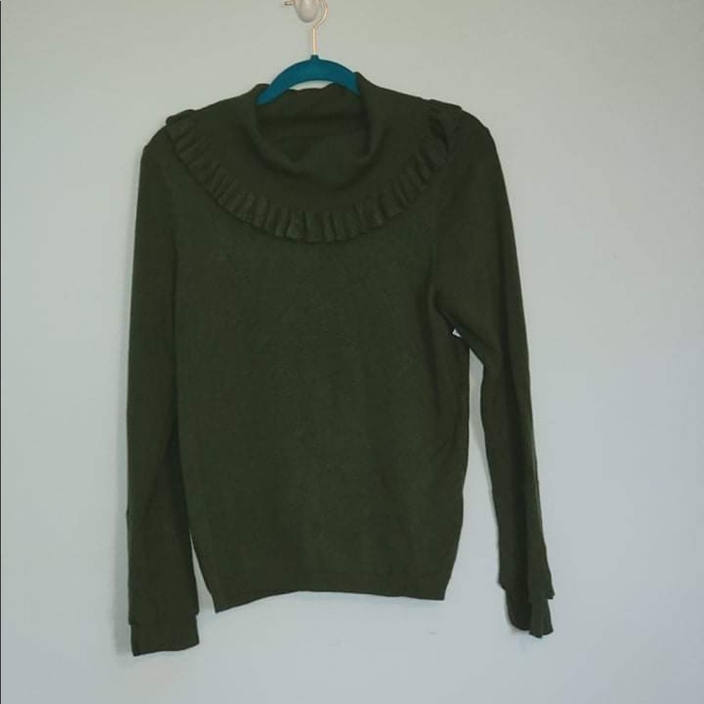 Joseph A sweater size Large